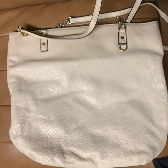 Cream Leather Michael Kors pebble hobo bag - Picture 2 of 12
